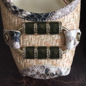 Elaine Turner size 8 peep toe sandals